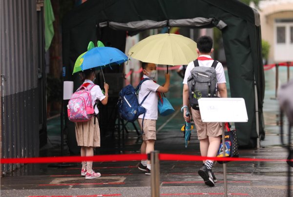 配资炒股网站平台 首批“二孩”入学，无奈多校划片！家长期盼“长幼随学”